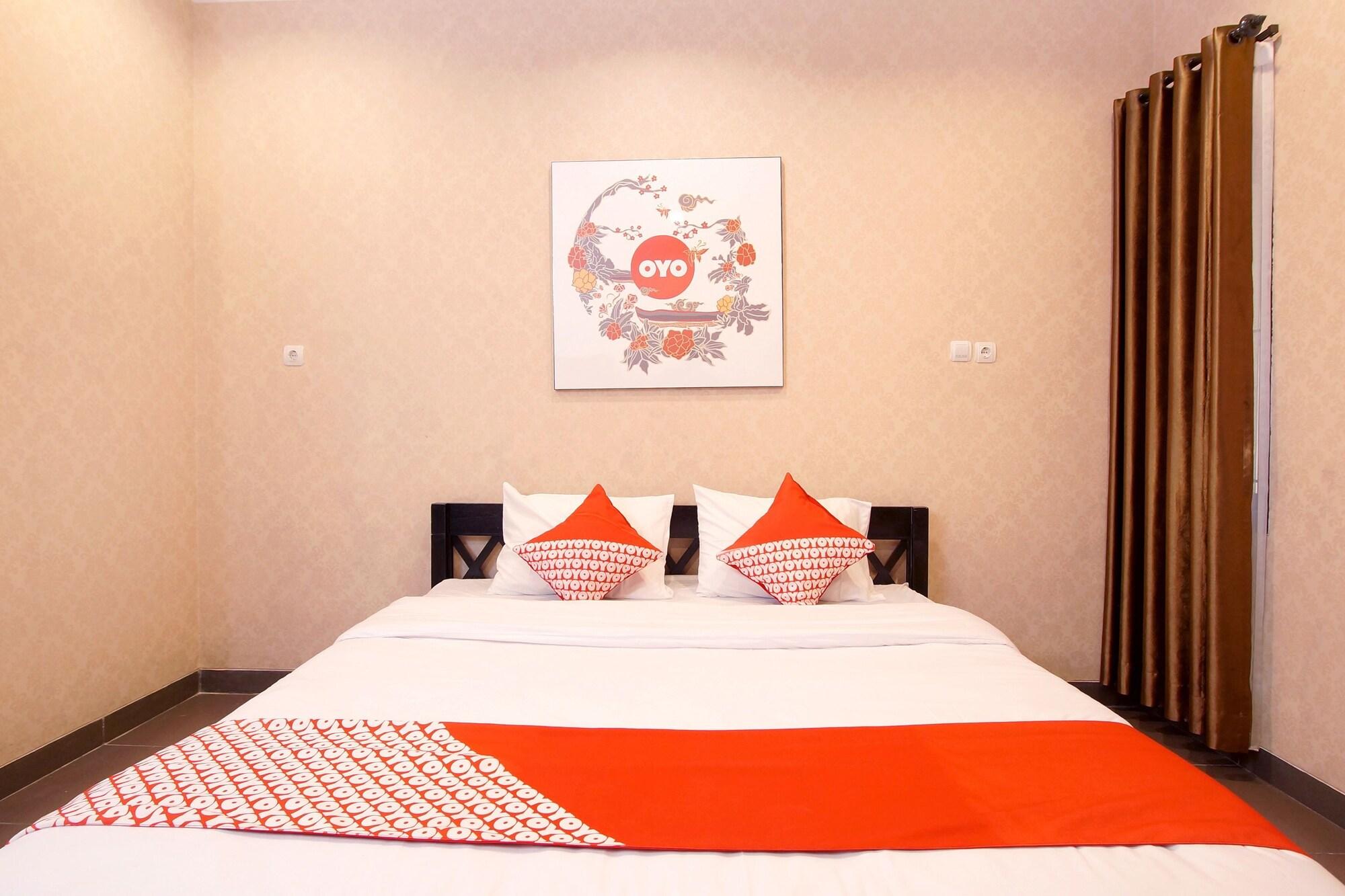 Oyo 347 Bayang Brothers Guest House Maguwo Экстерьер фото